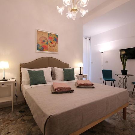 Cavour & Savoia Hotel Bari Bagian luar foto