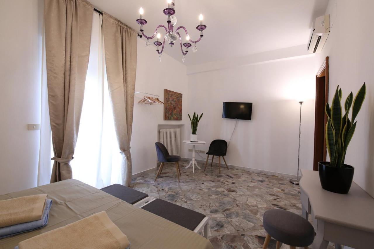 Cavour & Savoia Hotel Bari Bagian luar foto